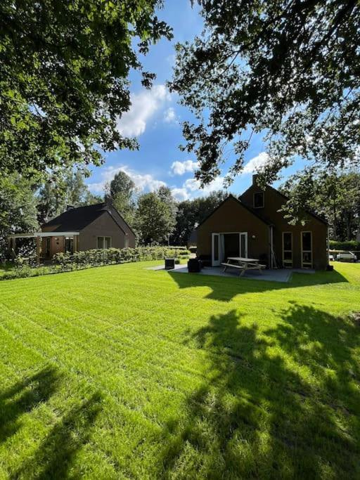 Sfeervol Vrijstaand Huisje 6 Persoons Ruime Tuin, Centraal Bij Nijmegen Ewijk 外观 照片
